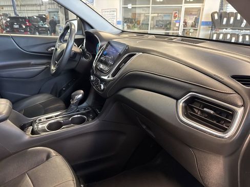 Used 2023 Chevrolet Equinox Premier image 34