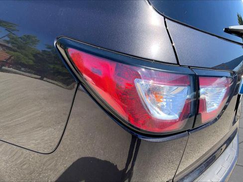 Used 2016 Chevrolet Traverse LT FWD image 29