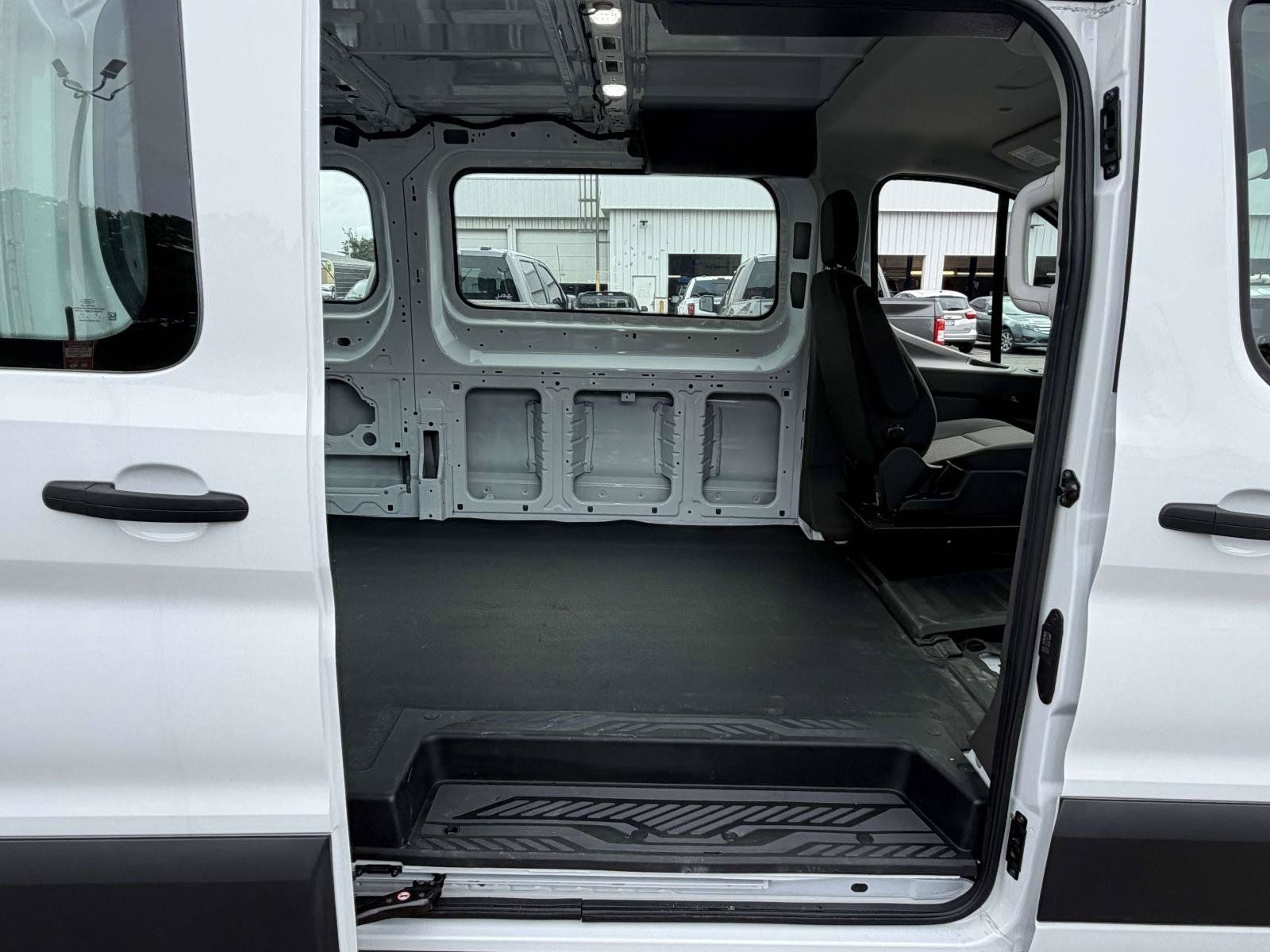 Certified 2024 Ford Transit 350 Low Roof RWD image 28