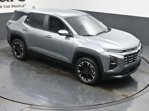 New 2026 Chevrolet Equinox LT w/ Convenience Package II FWD image 26