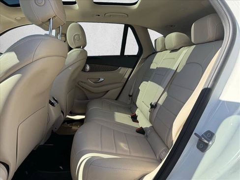 Used 2019 Mercedes-Benz GLC 350e 4MATIC image 15