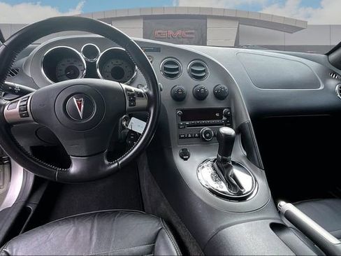 Used 2007 Pontiac Solstice Convertible w/ Premium Package image 13