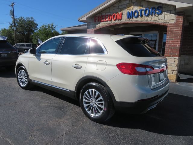 Used 2016 Lincoln MKX Select w/ Select Plus Package FWD image 7