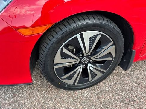 Used 2018 Honda Civic EX image 4
