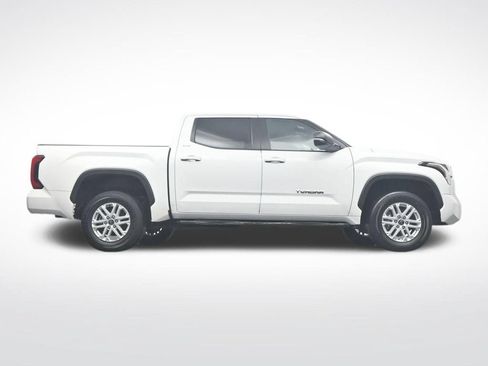 Used 2024 Toyota Tundra SR5 w/ SR5 Premium Package AWD/4WD image 34