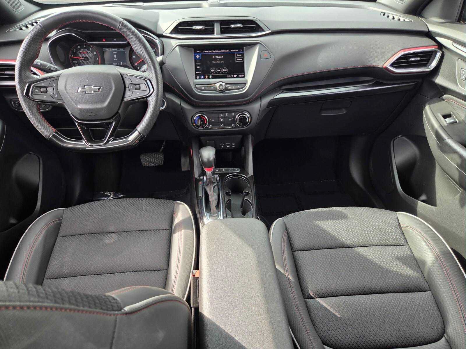Used 2023 Chevrolet TrailBlazer RS FWD image 13