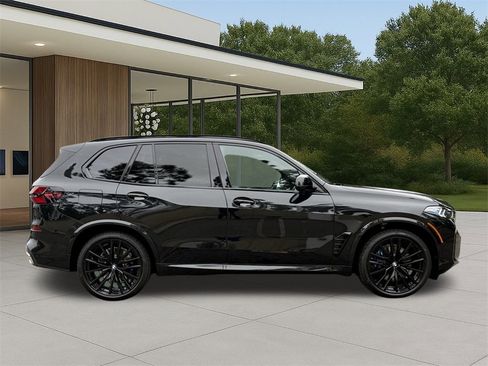 New 2026 BMW X5 M60i image 5