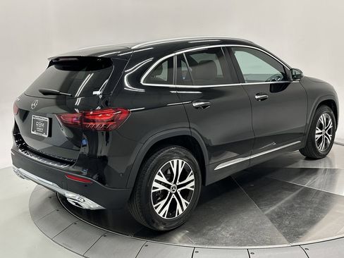 Certified 2025 Mercedes-Benz GLA 250 image 7
