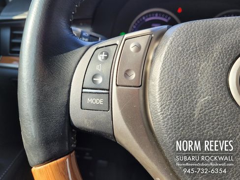 Used 2014 Lexus ES 300h image 9