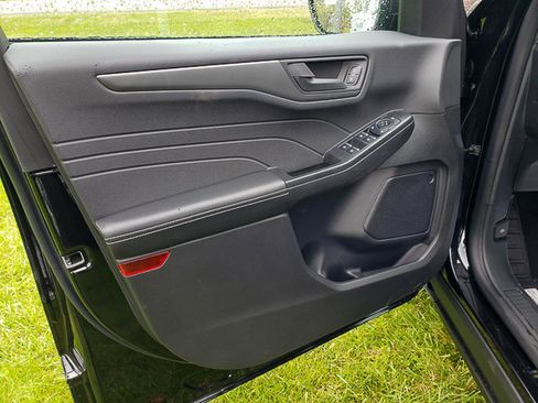 New 2026 Ford Escape Active image 6