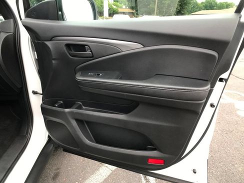 Certified 2024 Honda Passport EX-L image 31