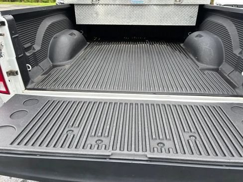 Used 2015 RAM 1500 Express AWD/4WD image 13