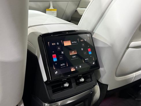 New 2026 Cadillac Vistiq Luxury AWD/4WD image 43