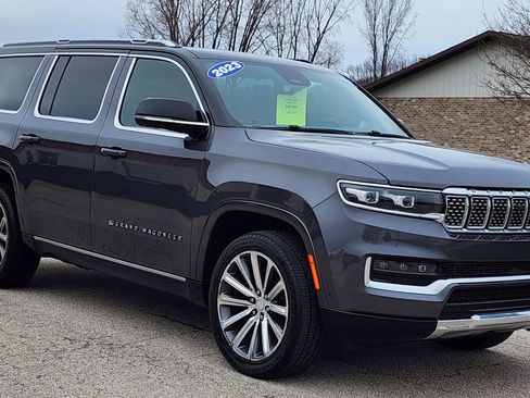 Used 2023 Jeep Grand Wagoneer Series II image 2