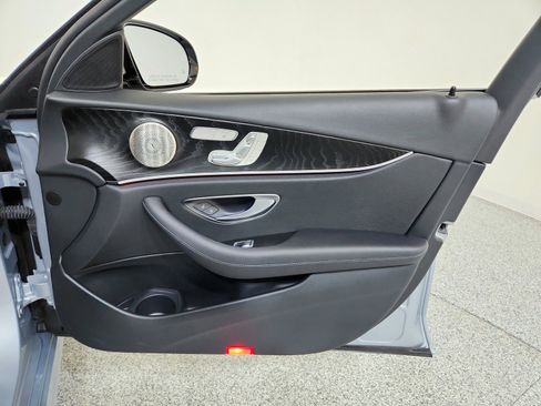 Used 2023 Mercedes-Benz E 350 Sedan image 24
