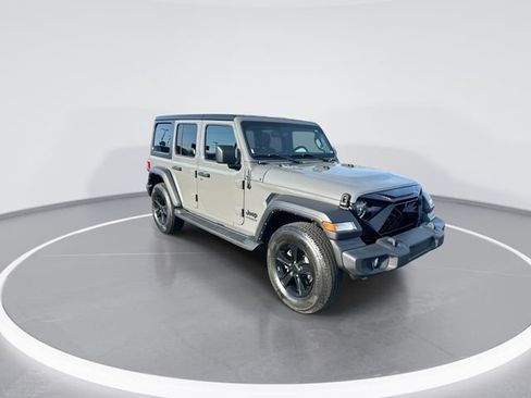 Used 2022 Jeep Wrangler Unlimited Sport AWD/4WD image 2