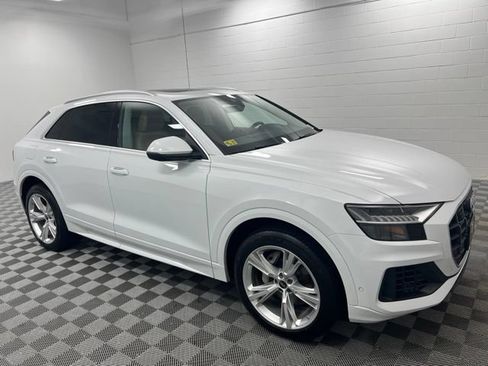 Used 2023 Audi Q8 Premium Plus w/ Premium Plus Package AWD/4WD image 4