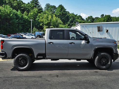 New 2026 Chevrolet Silverado 2500 ZR2 w/ LPO, Dark Essentials Package AWD/4WD image 6