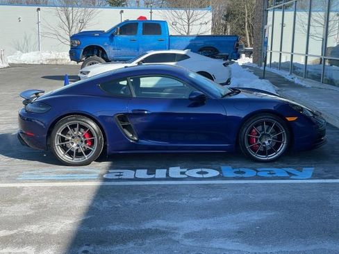 Used 2021 Porsche 718 Cayman GTS image 23