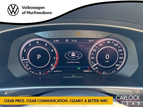 Used 2018 Volkswagen Tiguan SEL Premium AWD/4WD image 17