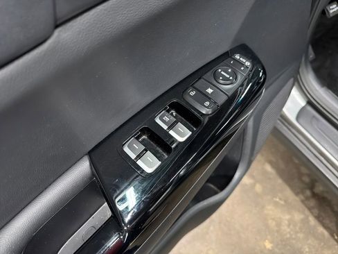 Used 2022 Kia Sportage EX image 10