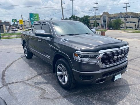 Used 2019 RAM 1500 Limited w/ Advanced Safety Group AWD/4WD image 3