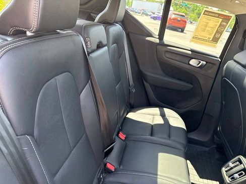 Certified 2023 Volvo XC40 B5 Plus w/ Driver Assist Package AWD/4WD image 37