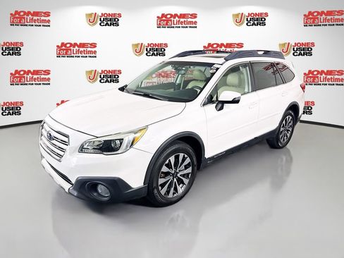 Used 2015 Subaru Outback 3.6R Limited AWD/4WD image 15