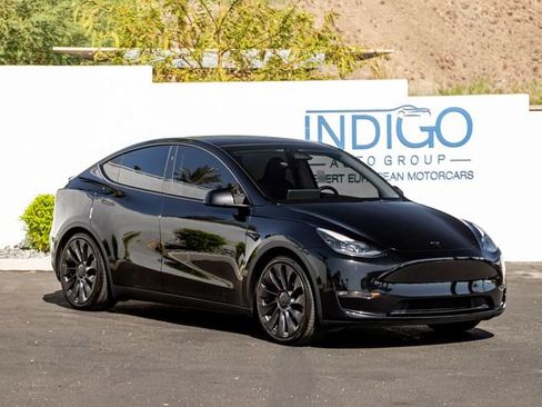Used 2023 Tesla Model Y Performance AWD/4WD image 4