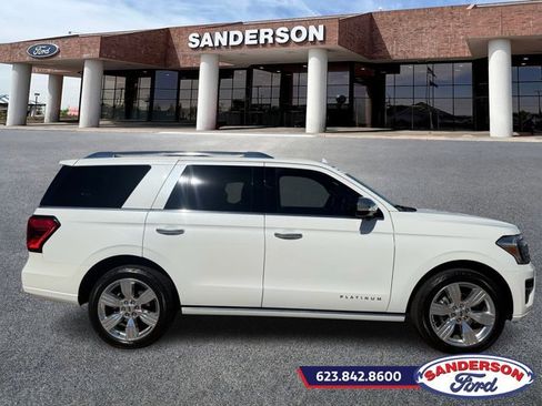 Certified 2023 Ford Expedition Platinum image 2
