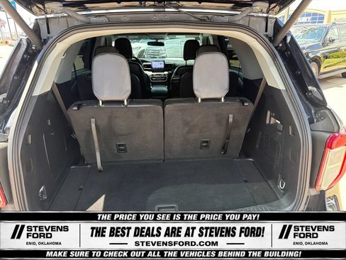 Used 2023 Ford Explorer XLT w/ Equipment Group 202A AWD/4WD image 43