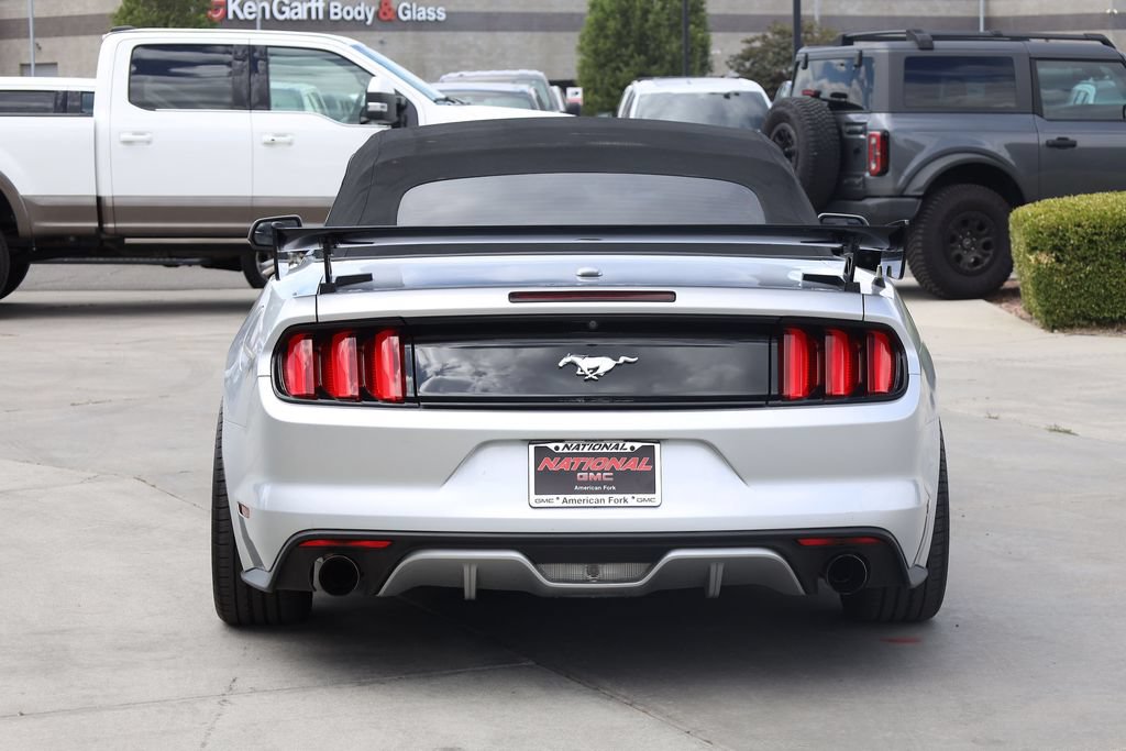 Used 2017 Ford Mustang Premium RWD image 5