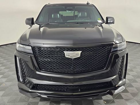 Used 2023 Cadillac Escalade V image 8