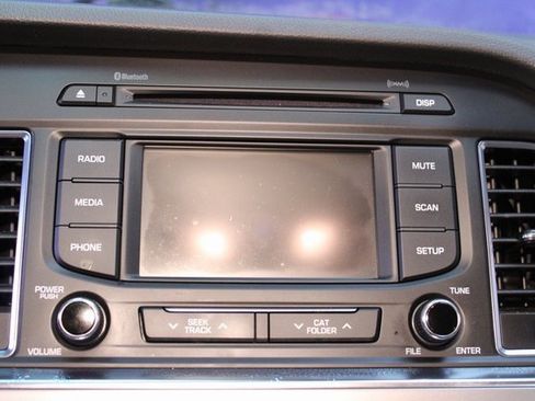 Used 2016 Hyundai Sonata SE image 24