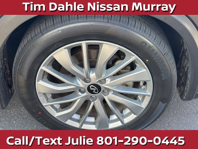 Used 2019 INFINITI QX50 Essential w/ Sensory Package AWD/4WD image 14