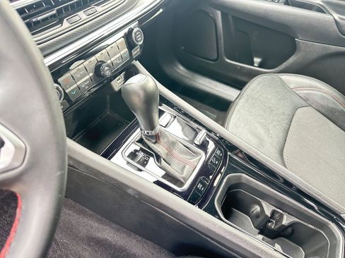 Used 2025 Jeep Compass Trailhawk w/ Trailer Tow Group image 41