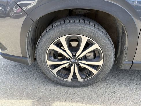Used 2022 Subaru Forester Limited AWD/4WD image 10