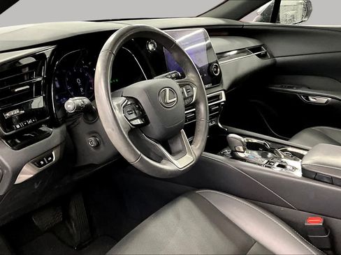 Used 2024 Lexus RX 350 FWD w/ Technology Package image 18