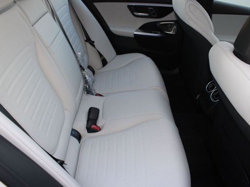Used 2026 Mercedes-Benz C 300 4MATIC Sedan image 33