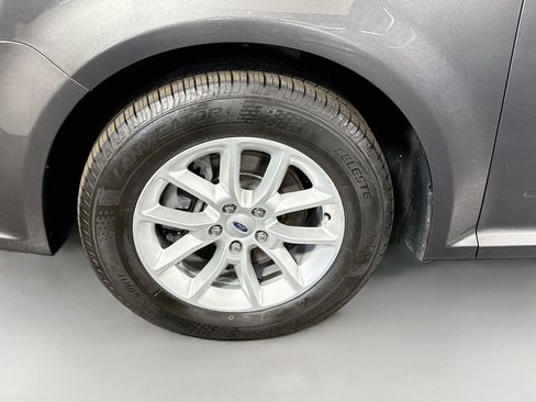 Used 2019 Ford Flex SE FWD image 37