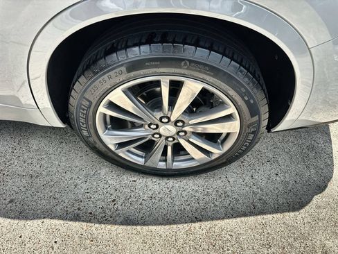 Used 2021 Cadillac XT6 Premium Luxury FWD image 12