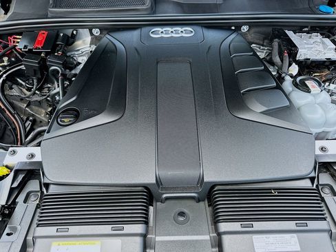 Used 2023 Audi Q7 2.0T Premium Plus w/ Premium Plus Package image 30