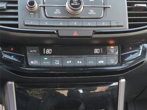 Used 2016 Honda Accord Sport image 19