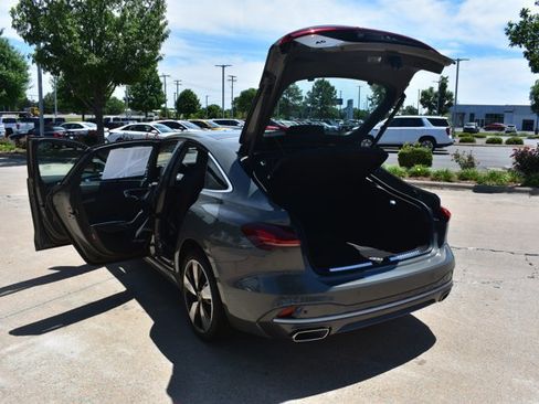 Used 2025 Audi A5 2.0T Premium Plus w/ Premium Plus AWD/4WD image 17