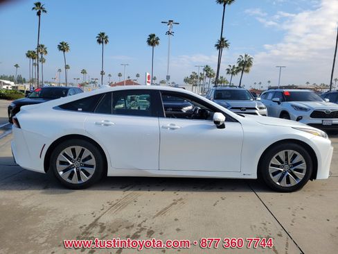 Certified 2024 Toyota Mirai XLE w/ Advanced Technology Package image 3