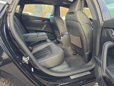 Used 2017 Maserati Quattroporte S GranSport image 26