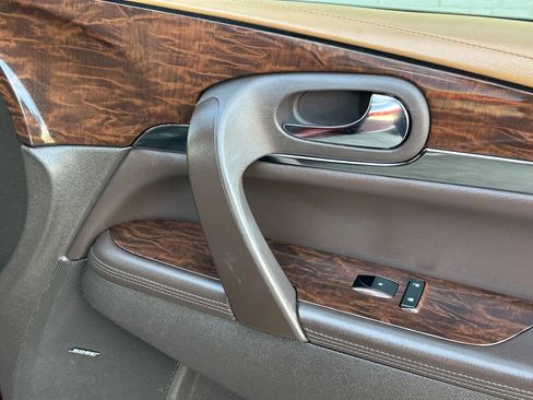 Used 2017 Buick Enclave Leather image 27