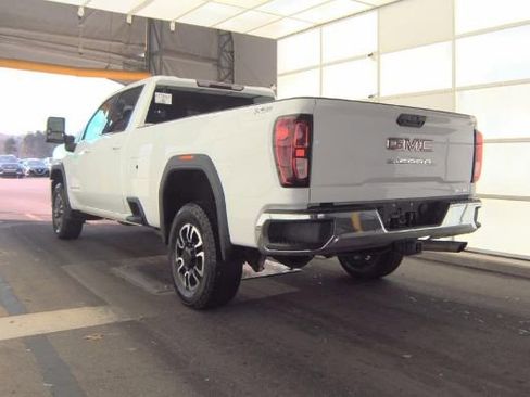 Used 2023 GMC Sierra 3500 SLE w/ SLE Convenience Package AWD/4WD image 2