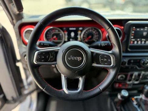 Used 2021 Jeep Wrangler Unlimited Rubicon AWD/4WD image 6