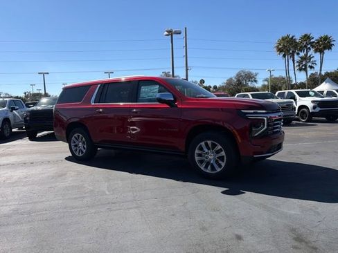 New 2026 Chevrolet Suburban Premier RWD image 19